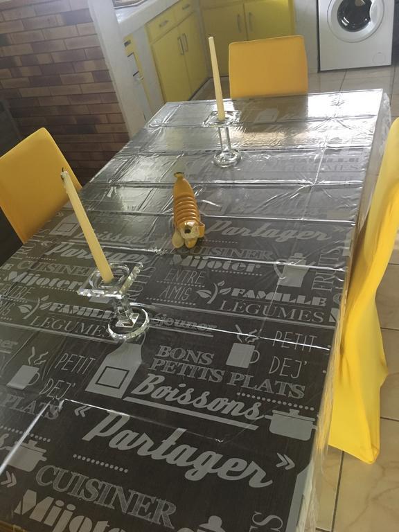 Le Papillon Apartment Le Moule Luaran gambar